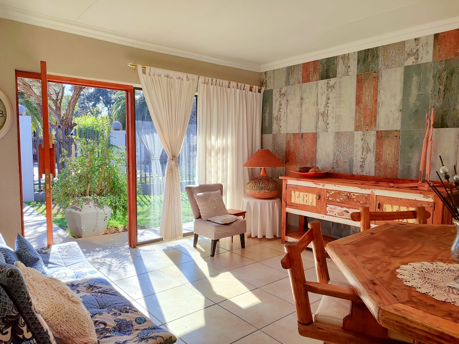 6 Bedroom Property for Sale in Doringkruin North West